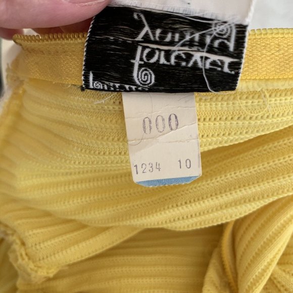 Vintage 70s Puritan Forever Young Yellow Print Mod Maxi Dress Poly Groovy Hippie - Picture 12 of 12